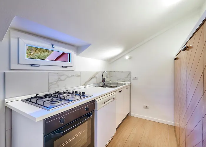 Apartman Luxury 100mq With Private Terrace With View Near Varenna