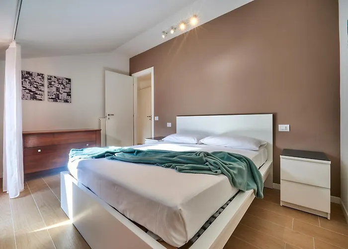 Apartman Luxury 100mq With Private Terrace With View Near Varenna