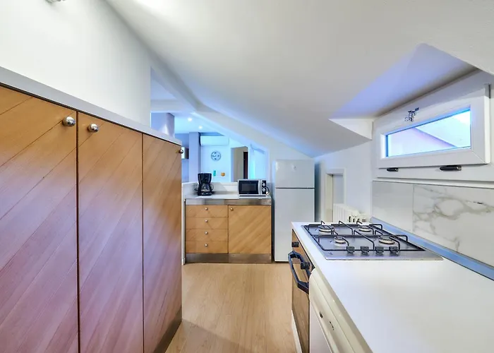 Apartman Luxury 100mq With Private Terrace With View Near Varenna