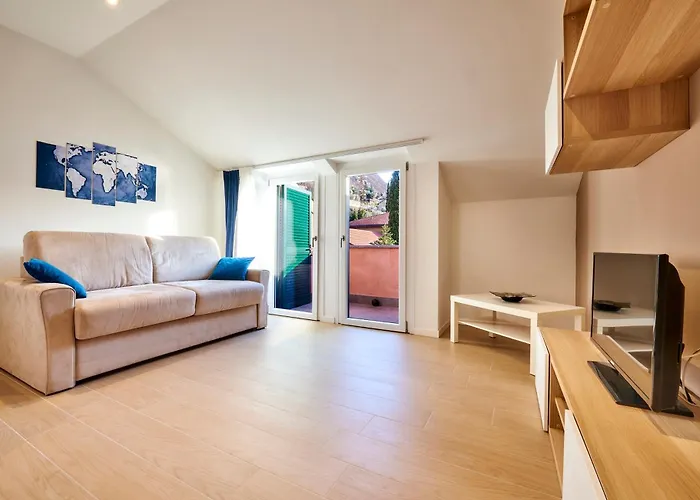 Apartman Luxury 100mq With Private Terrace With View Near Varenna Fiumelatte