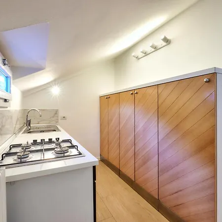 Apartament Luxury 100mq With Private Terrace With View Near Varenna Fiumelatte