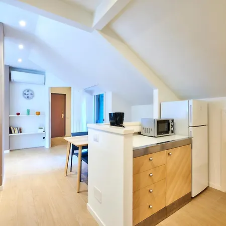 Luxury 100mq With Private Terrace With View Near Varenna Apartament Fiumelatte